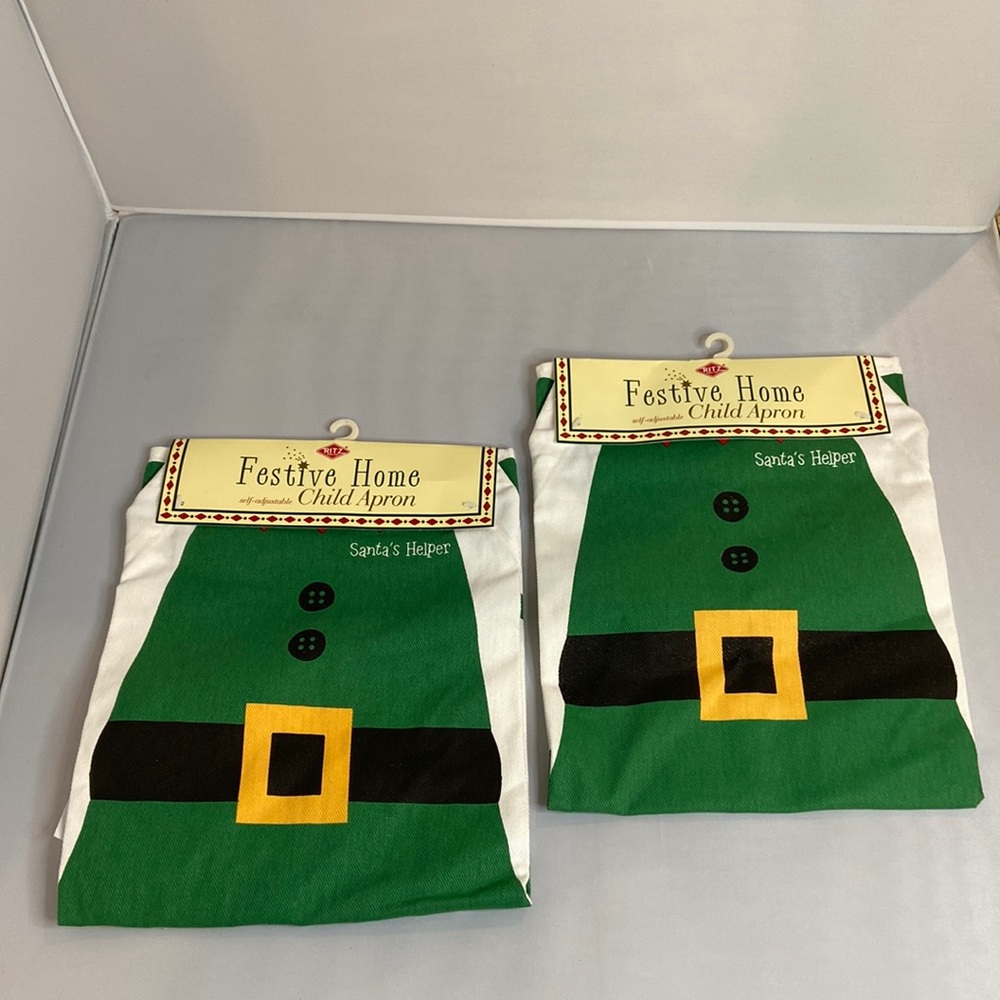 2 Children’s Elf Christmas Aprons